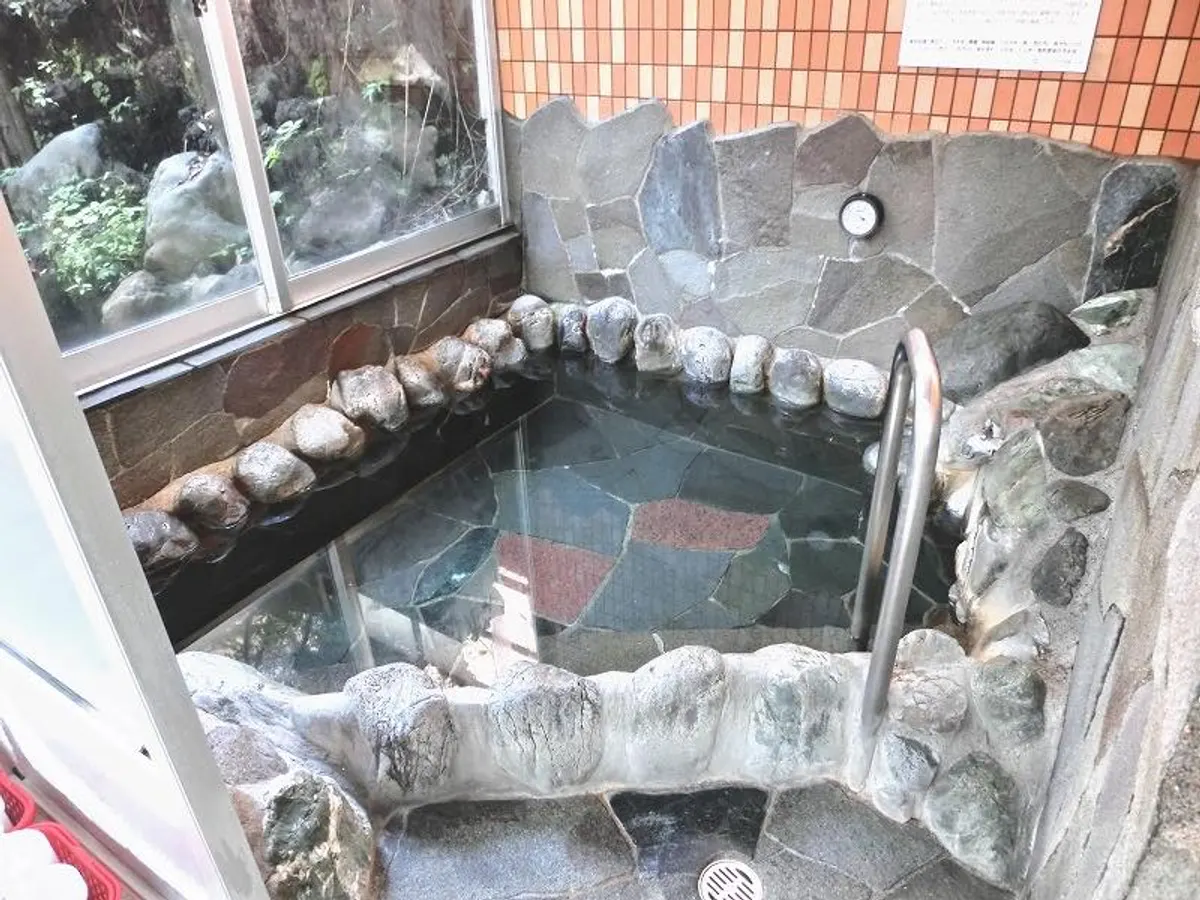 Kinsen-yu (2)